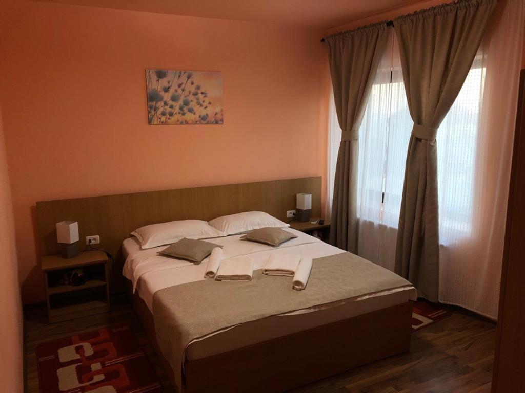 Kys House Hotel Techirghiol Buitenkant foto