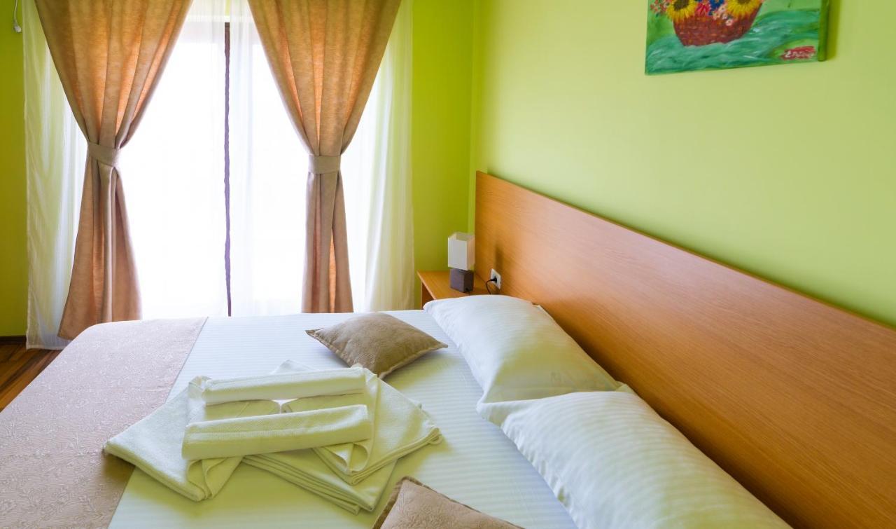 Kys House Hotel Techirghiol Buitenkant foto